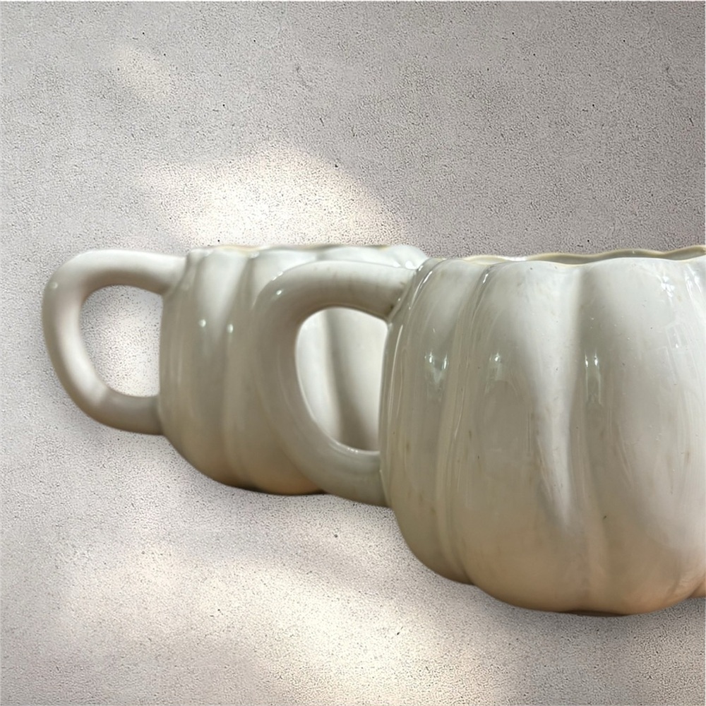 Anthropologie pumpkin mug set